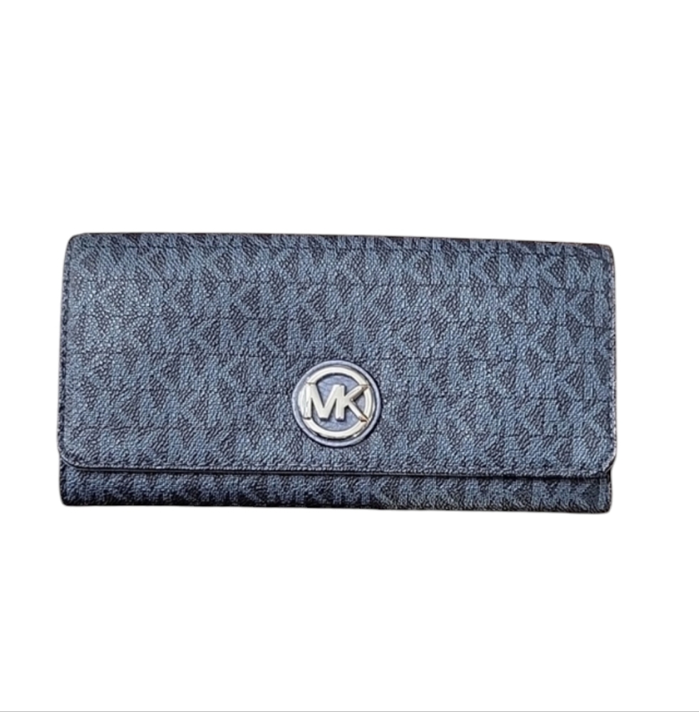 MICHAEL KORS| Fulton Carry All Navy/Baby Blue Leather Snap Wallet